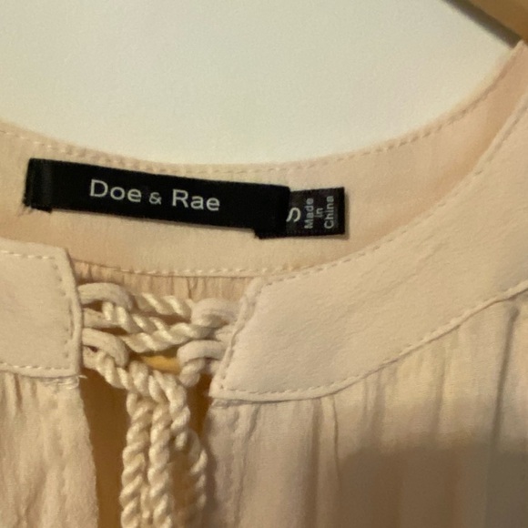 Doe & Rae cream top with lace up sides - Picture 4 of 9